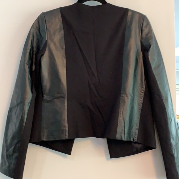 Black blazer - Picture 2 of 4